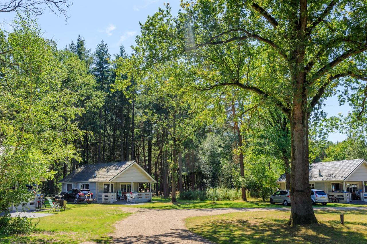 Rcn De Flaasbloem Hotel Chaam Eksteriør billede